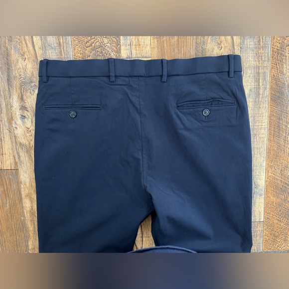 Tommy Hilfiger Men’s Flat Front, Straight Leg Casual Slacks, Navy Size 36x30 - Picture 8 of 9
